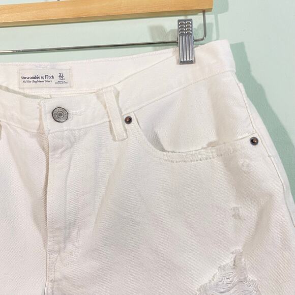Abercrombie & Fitch Women White Distressed Mid Rise Boyfriend Shorts Size 12 - Picture 2 of 7